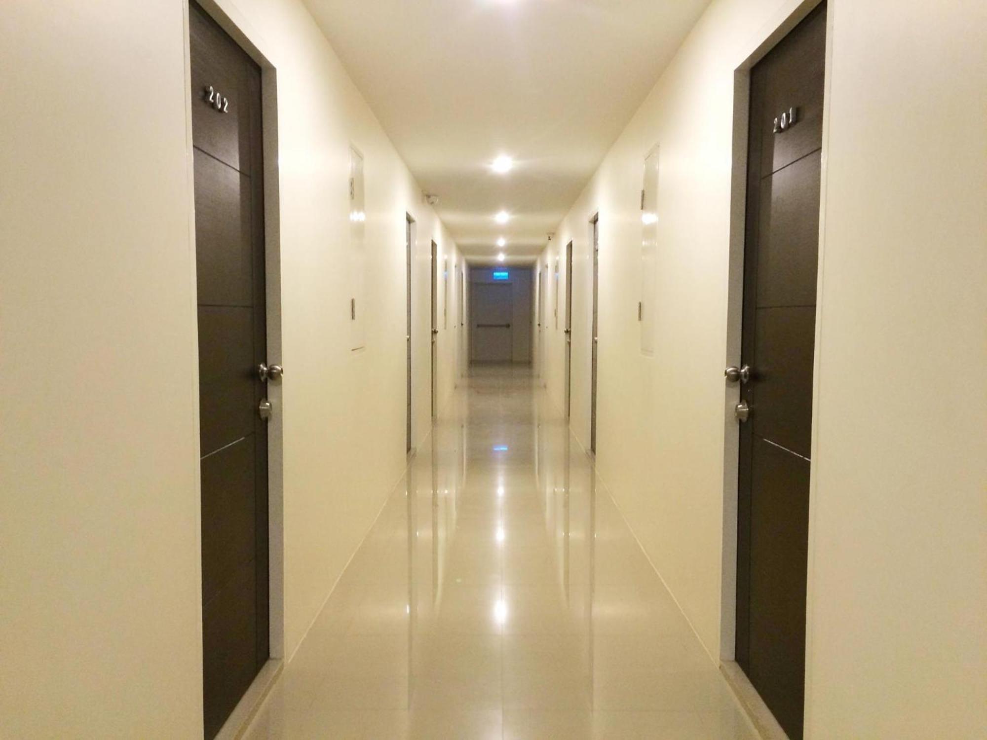 Sixty Star Love Place Hotel Bangkok Exterior foto